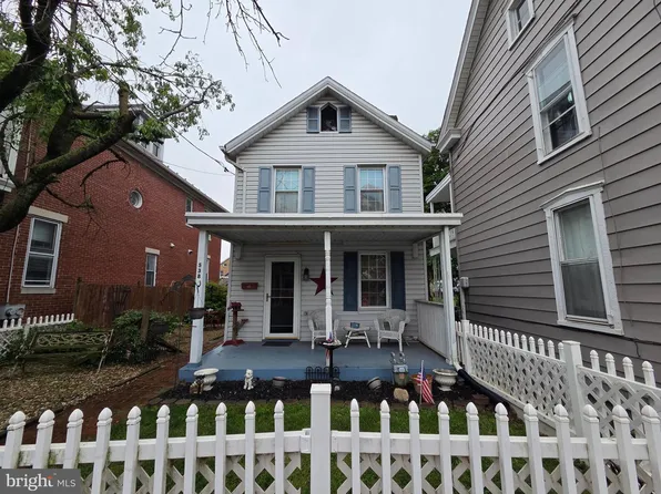 538 E Queen St, Chambersburg, PA 17201