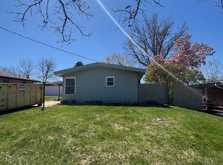 2719 E Tiffin Ave, Des Moines, IA 50317