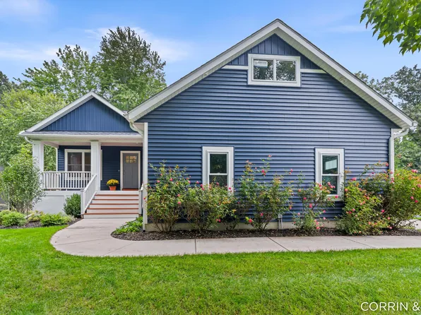 1541 W 32nd St, Holland, MI 49423