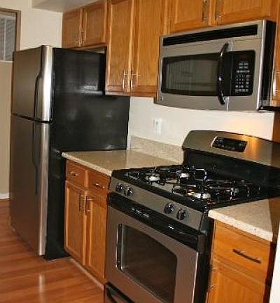 5th image of 200 Clifford Ln Unit 3B