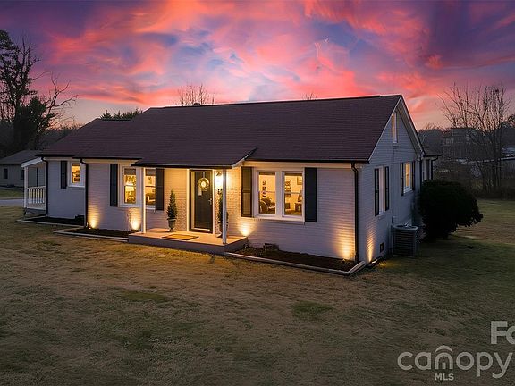 4th image of 100 Boston Rd