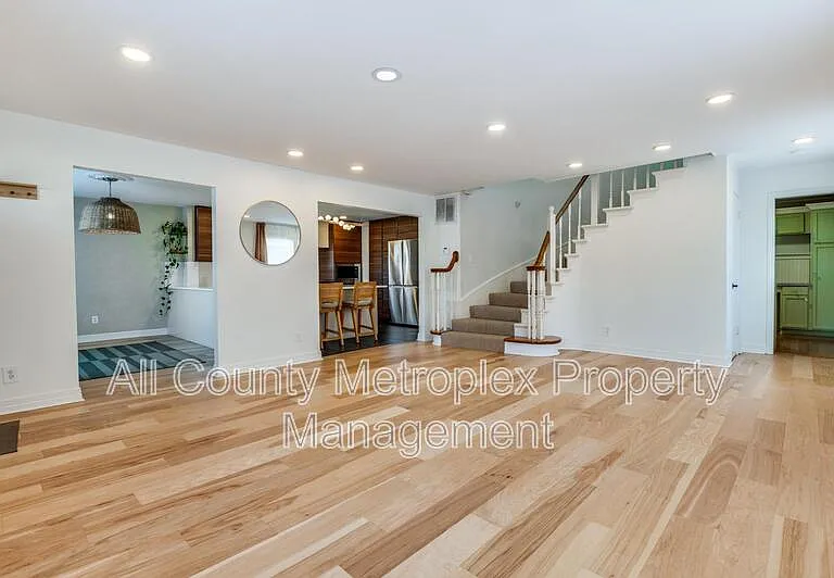 1112 Kings Hwy #4 — Photo 2