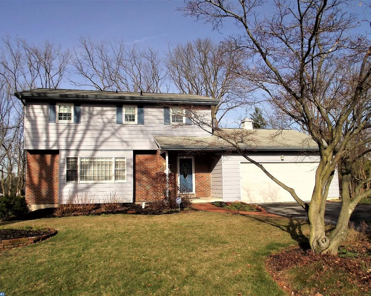 629 Iroquois St photo 1