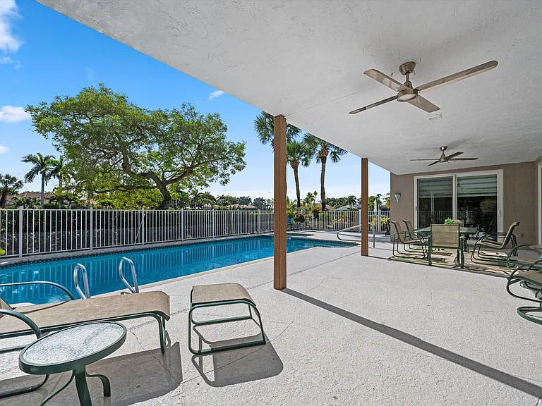4841 Exeter Estate Ln — Photo 26