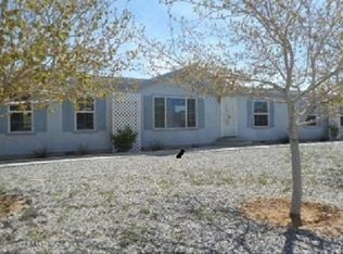 10975 Mills Rd, Apple Valley, CA 92308