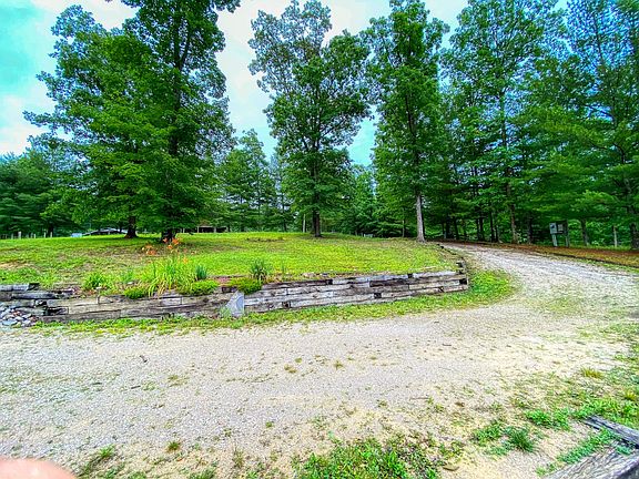2nd image of 502 Trail Head Ln