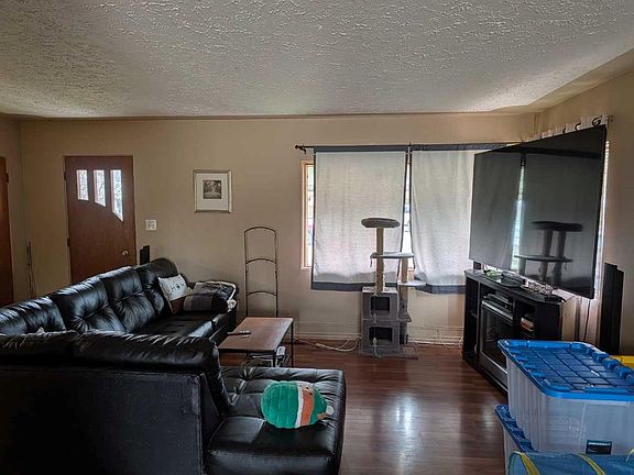 2nd image of 4612 S 50a Ave