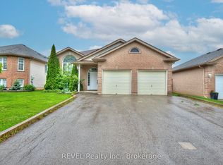 28 Quaker Rd, Welland, ON L3C 7K7