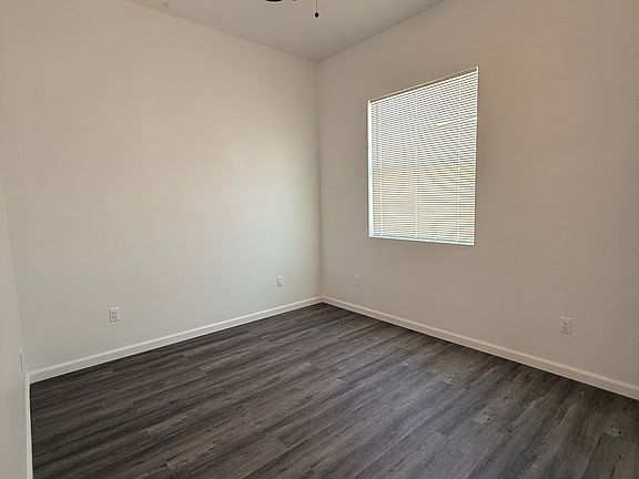 5th image of 1821 N Ave #1