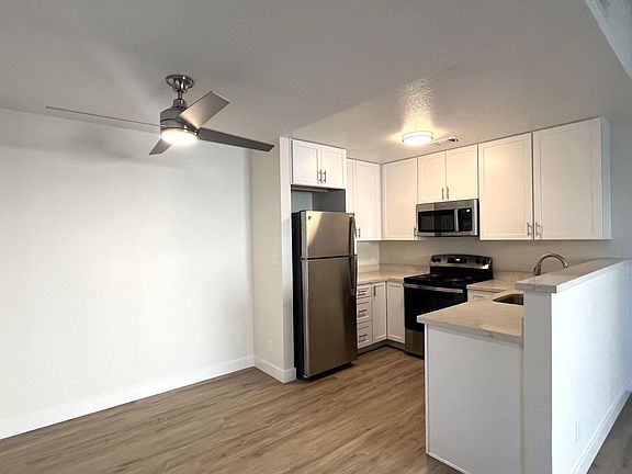 5th image of 3912 49th Ave APT 8
