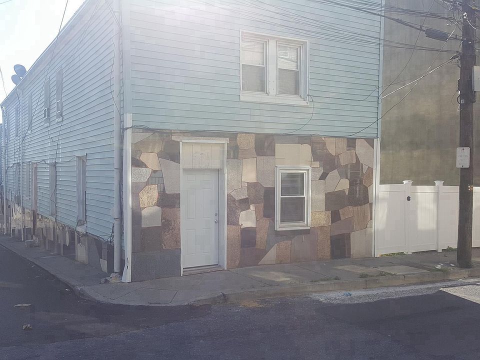 Front of apartment building
