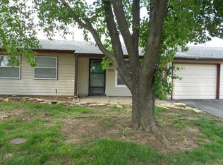 3303 Rainier Dr, Lawrence, KS 66047