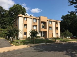 1701 S Edgewood St APT 5, Arlington, VA 22204