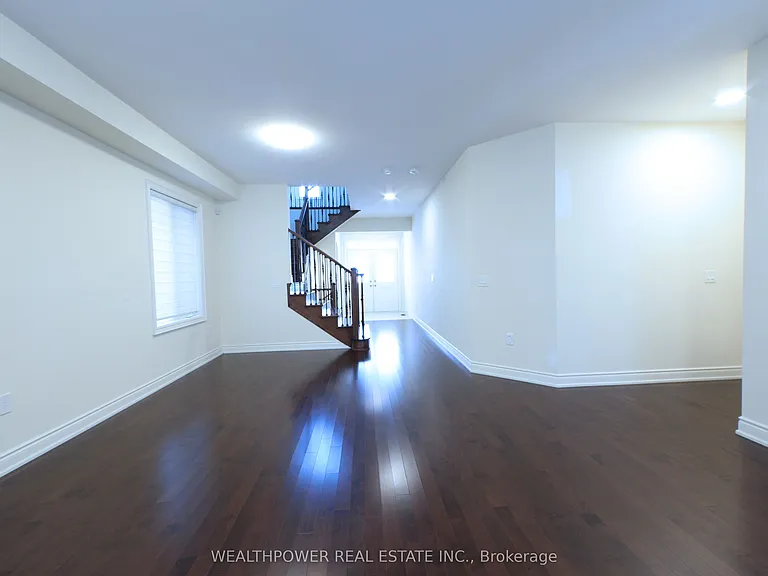 248 Belmore Ct — Photo 3