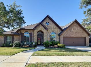 577 Oak Brook Dr, New Braunfels, TX 78132