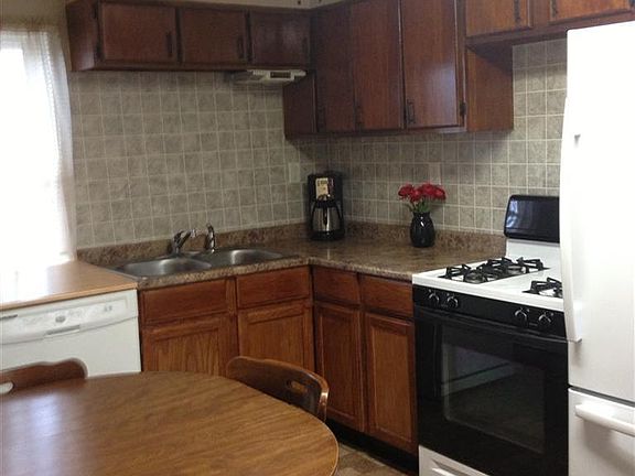 3rd image of 1429 4th St