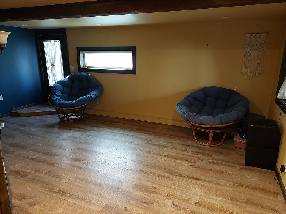 Livingroom, Front door to Enclosed Patio
