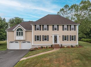 31 Noel Rd, Andover, MA 01810
