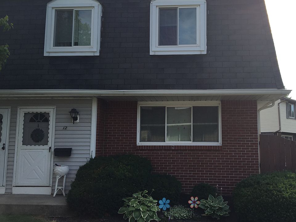 1st image of 12 Parkview Ct
