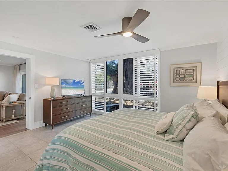 500 S Washington Dr #11A — Photo 16