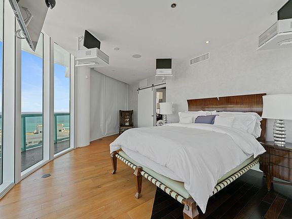 4th image of 6000 Indian Creek Dr #2501