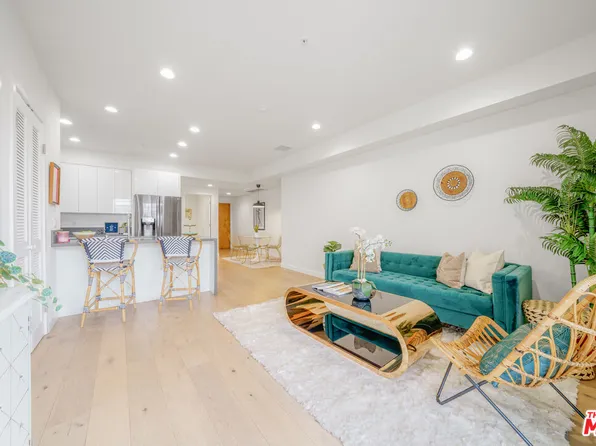 105 S Mariposa Ave #210, Los Angeles, CA 90004