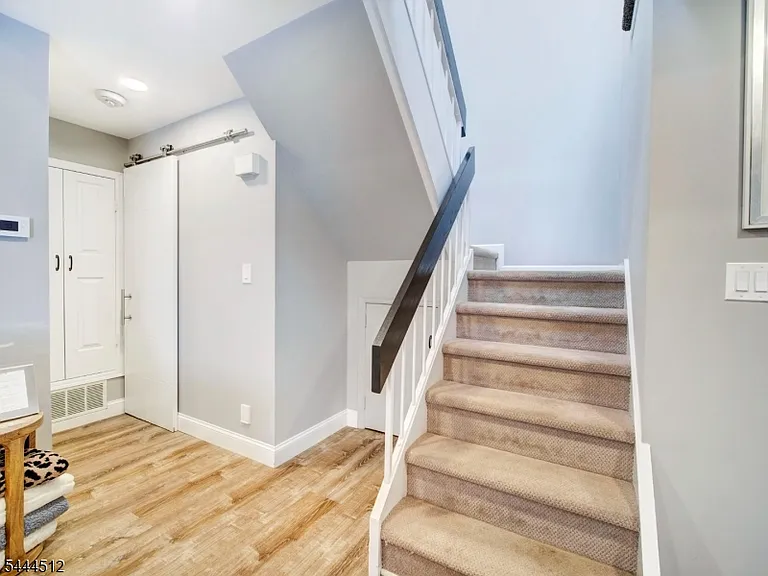 4 Tulip Cres #2B — Photo 18