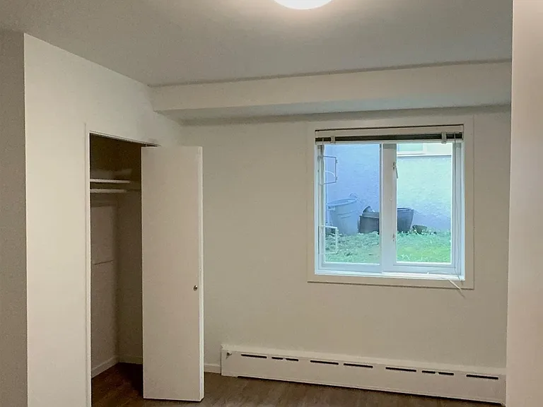 1445 W 11th Ave #11 — Photo 1