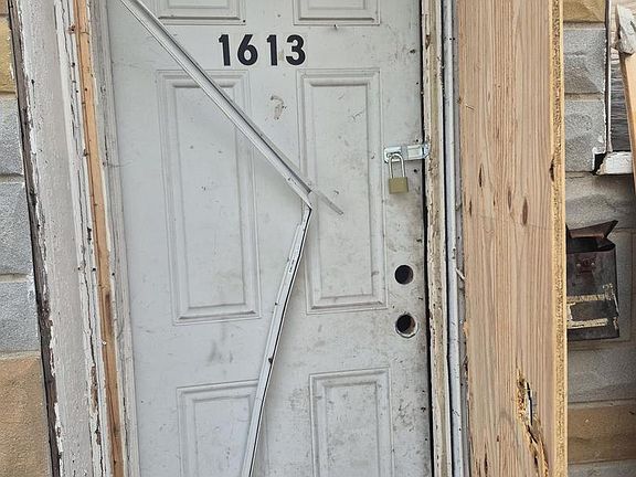 4th image of 1613 Westwood Ave