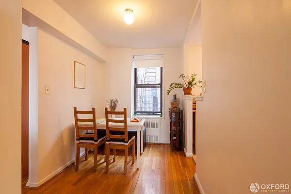 Sold by Oxford Property Group | media 8