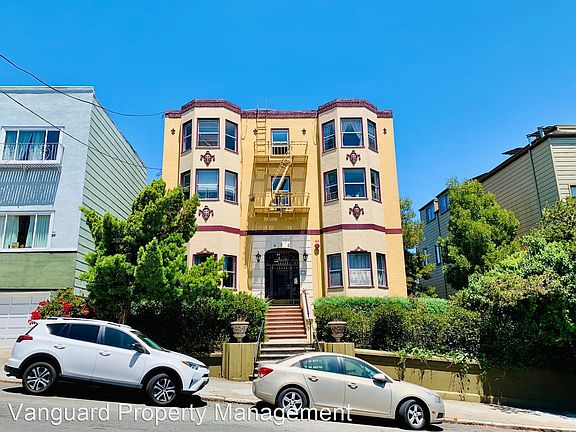 3rd image of 452 Oak St #11
