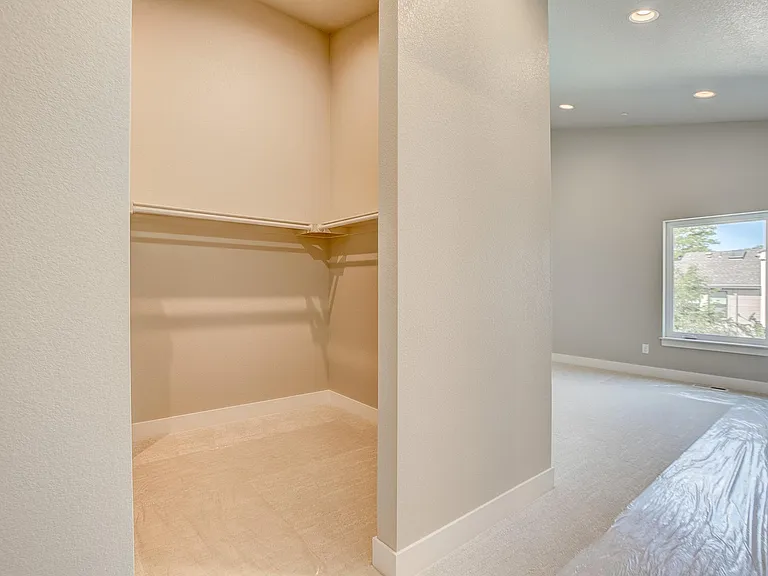 830 Cherokee Dr — Photo 8