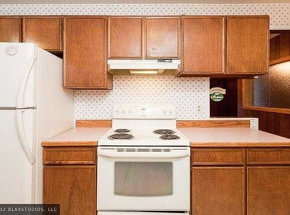 5th image of 4027 Birch Ln