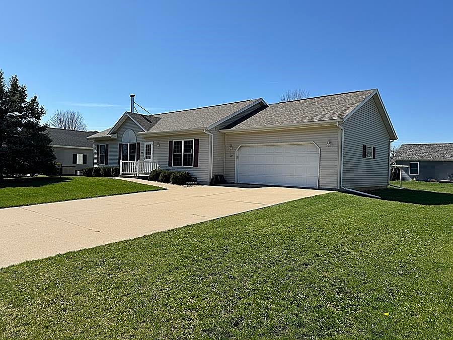 1st image of 1630 Leslie Dr