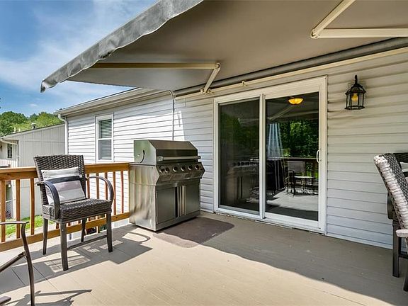 3rd image of 5001 NW Woody Creek Ln