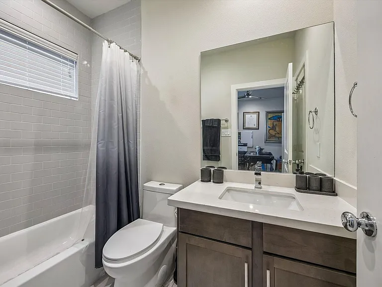 803 Sienna Palm Ln — Photo 5