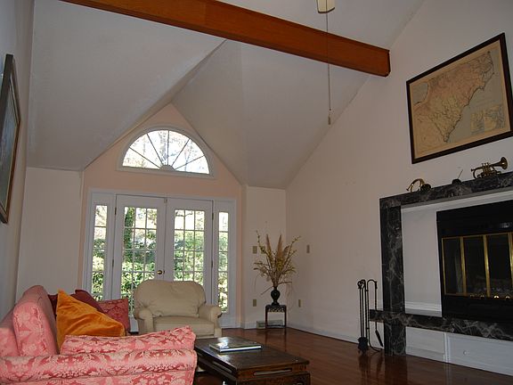 3rd image of 1866 Houghton Dr