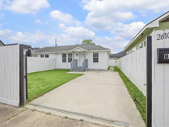 2nd image of 2610 Cochran St #B