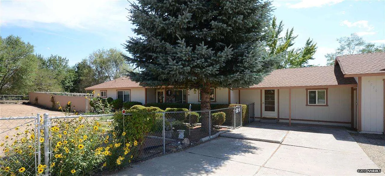 4070 Woodcock Way photo 1