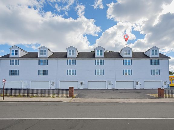 3rd image of 101 Maple Street #5
