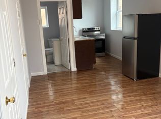 827-829 W 9th St #4, Chester, PA 19013