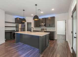 200 Live Oak St E, College Station, TX 77840