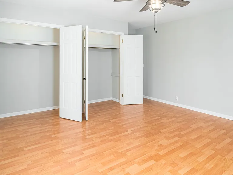 16 Malaga Cir — Photo 12