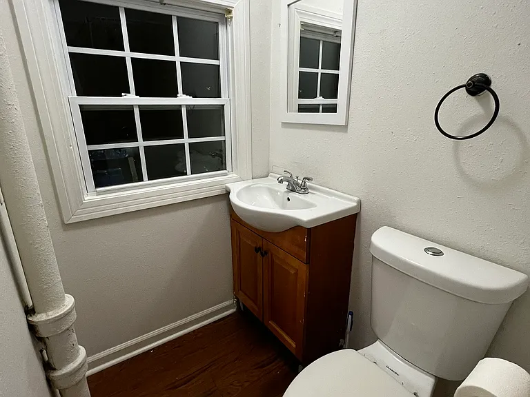 2813 Orleans Ave — Photo 10
