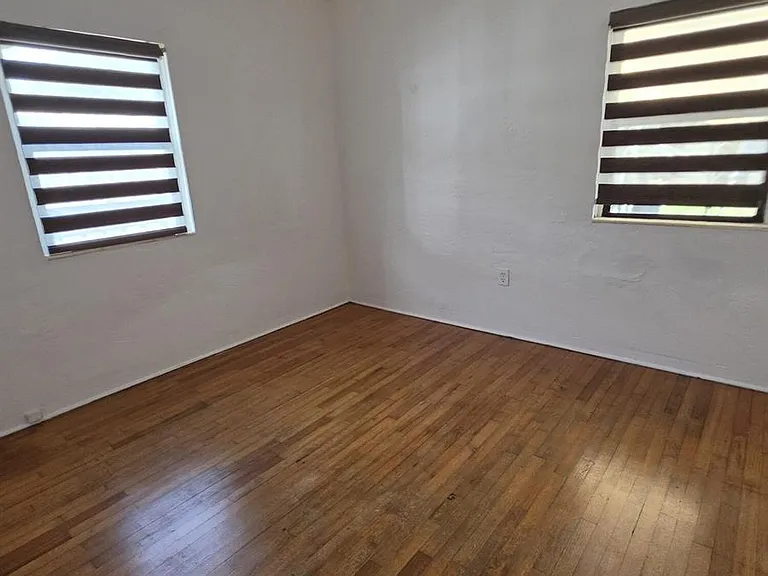 1824 Roosevelt St — Photo 9