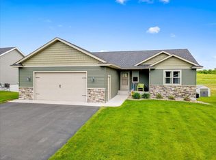 364 Prairie Rd, New Richmond, WI 54017
