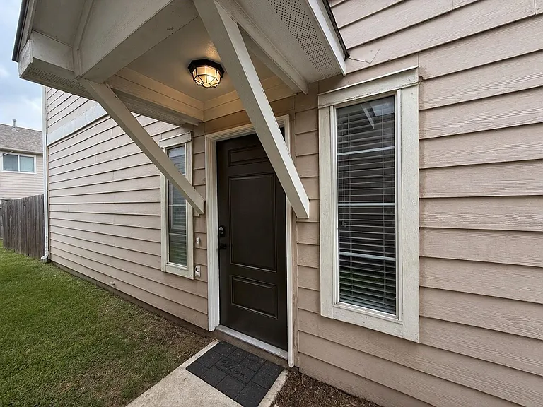 8343 Cassidy Creek Ct — Photo 3