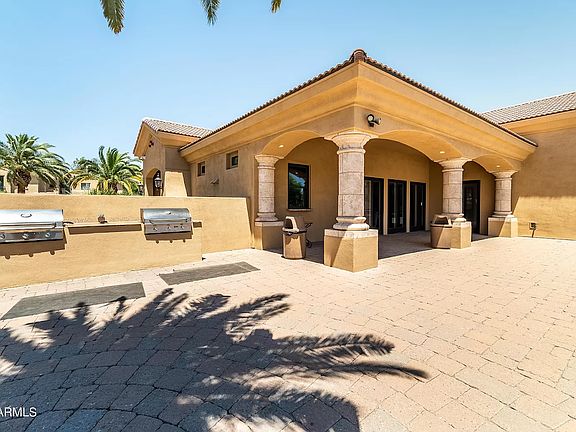 4th image of 1367 S Country Club Dr Unit 1058