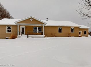 10582 E 80th St, Reed City, MI 49677