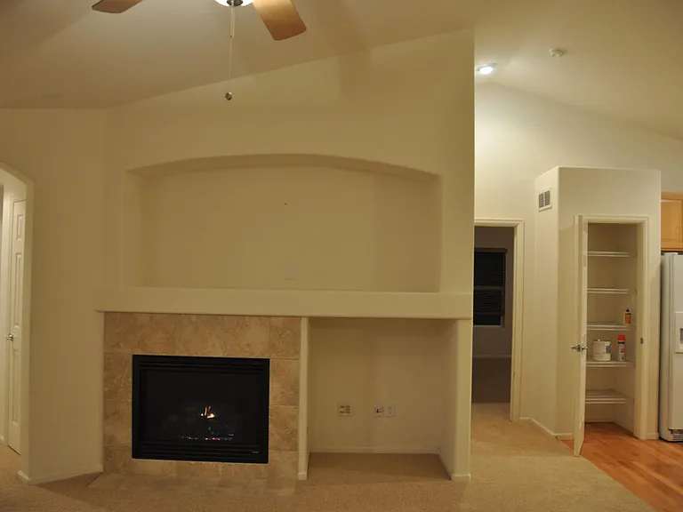 2227 Alpine Dr — Photo 9